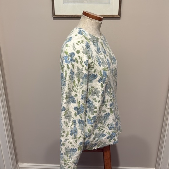 Joie - Floral Pull Over Sweater - Green/Blue/White - Size M - Good Condition!! - Picture 3 of 8